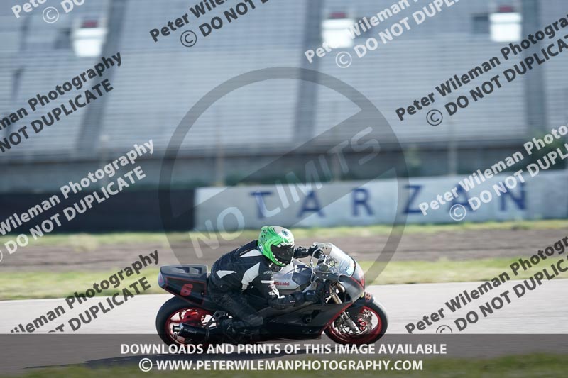 Rockingham no limits trackday;enduro digital images;event digital images;eventdigitalimages;no limits trackdays;peter wileman photography;racing digital images;rockingham raceway northamptonshire;rockingham trackday photographs;trackday digital images;trackday photos